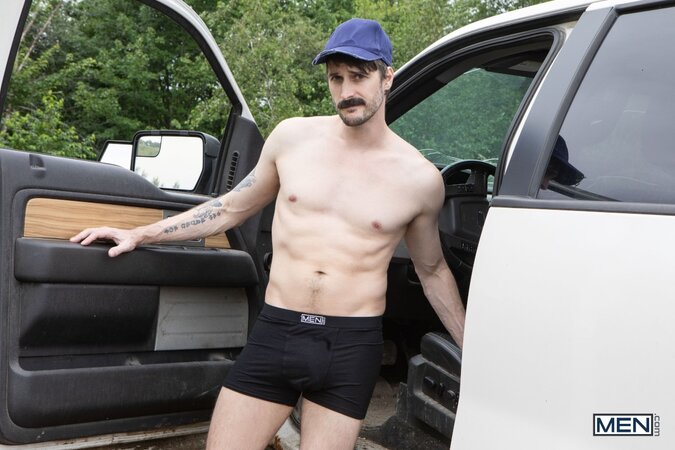 Angel Elias pulls over with Seb Leblan and turns a roadside break into rough sex