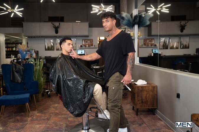 Barber Kenzo Alvarez catches Angel Santana jacking off under the cloth