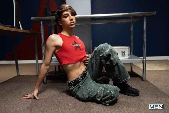Dom King finds Foxy Alex cock cage at security and takes him to a private room