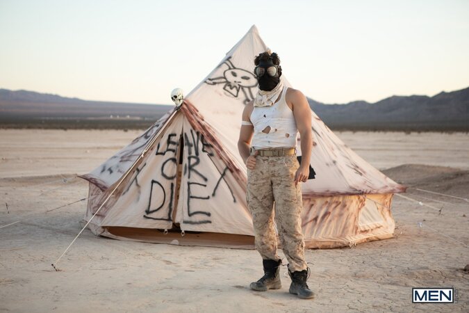 Malik Delgaty gets captured in the desert and seduces Mu before making his escape