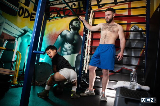 Adrian Zuki sneaks his own ass under Marcus McNeill during a workout