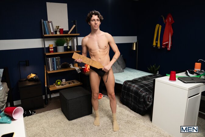 Ashton Summers gets a private frat tour with Kyle Fletcher and Cristiano