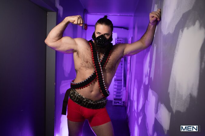 Vigilante Chuck Conrad saves twink Foxy Alex and gets a stand and carry reward