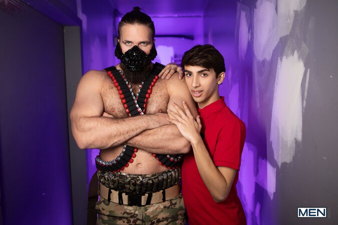 Vigilante Chuck Conrad saves twink Foxy Alex and gets a stand and carry reward