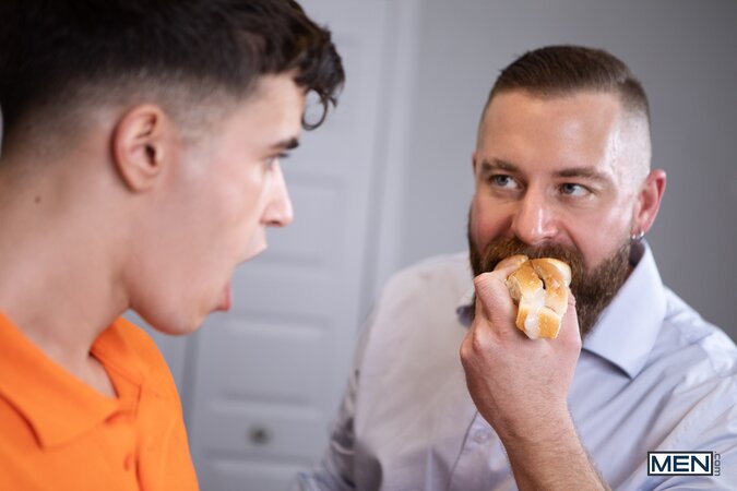 Horny daddy Daddy Cakes eats a cum dog before taking twink Maverick Sun to bed