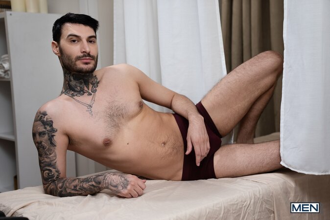 Joey Mills and Big Dick Fig give client Dom King a very messy hands-on facial