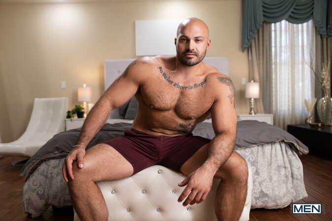Twink Cristiano joins daddies Greg Dixxon and Nick Cranston for a wild train fuck