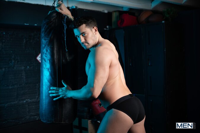 Boxer Malik Delgaty gives driver Presley Scott a muscle pounding in piledriver