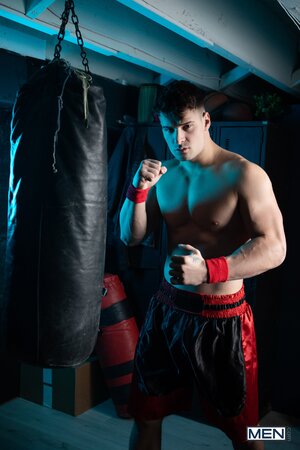 Boxer Malik Delgaty gives driver Presley Scott a muscle pounding in piledriver