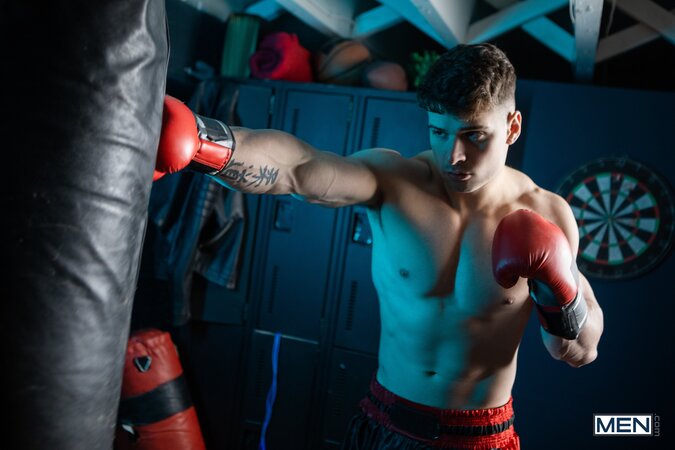 Boxer Malik Delgaty gives driver Presley Scott a muscle pounding in piledriver