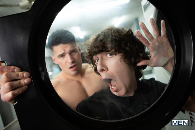 Malik Delgaty distracts Cristiano at the laundromat then gives him the spin cycle