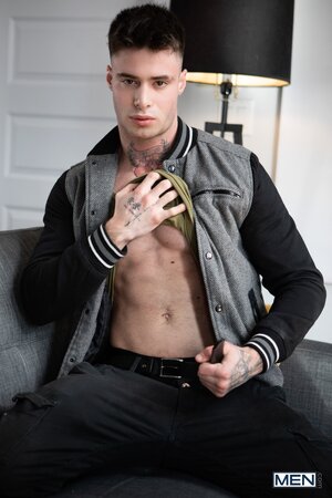 Joey Mills cheats on Bruce Huxley with roommate William Seed in the bedroom