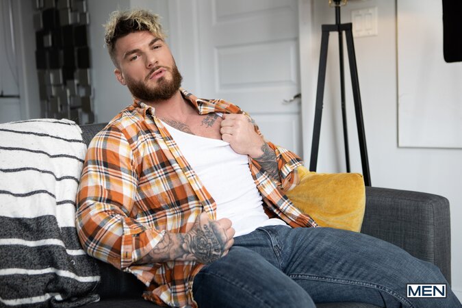 Joey Mills cheats on Bruce Huxley with roommate William Seed in the bedroom