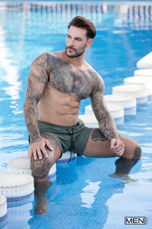 Papi Kocic crosses the pool for Tyler Berg and ends breakfast with a facial
