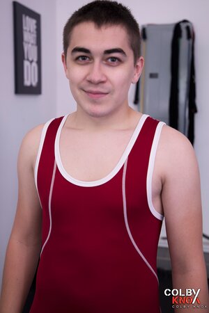 Coach Colby Chambers finds Eli Lincoln ripped singlet and takes full advantage