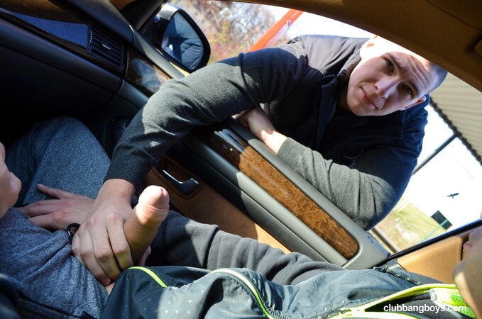 Eager twinks porking in the car