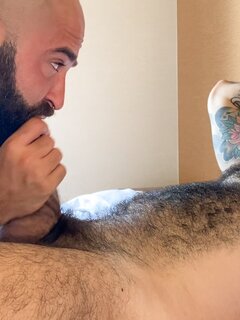 Fill My Hairy Hole Daddy!