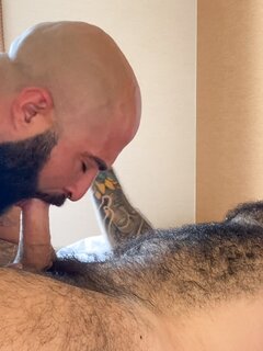 Fill My Hairy Hole Daddy!