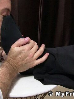 Scott Riley has his sexy feet tickled