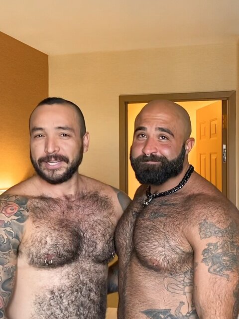 Fill My Hairy Hole Daddy!