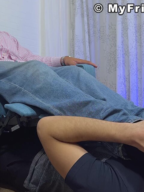 Andre foot fetish experience begins with a relaxing massage