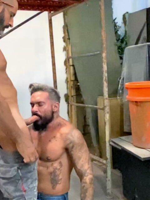 Horny construction worker Santi Noguera gives a ride to Havi Hard