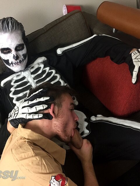 Zack Grayson big cock rips through his skeleton costume for Luke Hudson