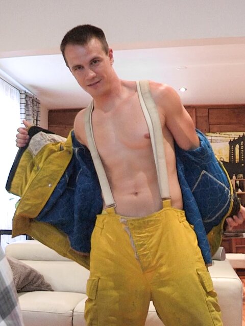 Pascal films Ricky stroking his big cock