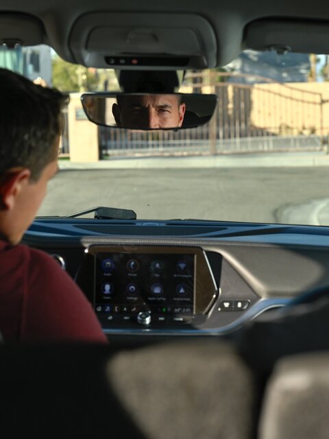 Derek Kage fucks Kyle Wyncrest after rideshare
