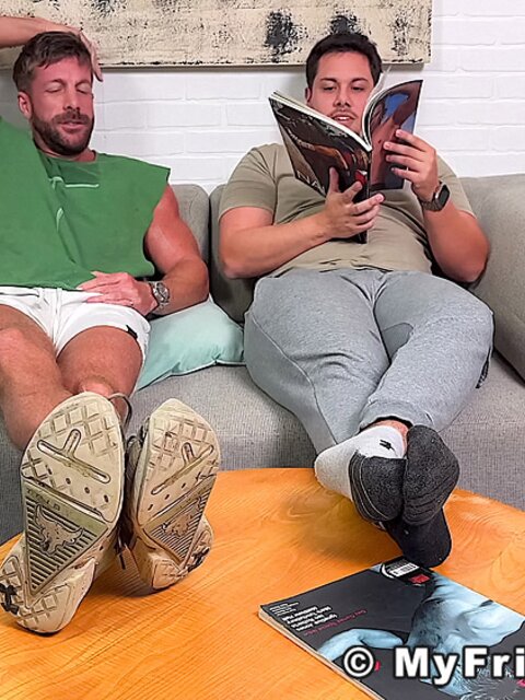Dan Edwards gives Markus a foot worship he enjoys