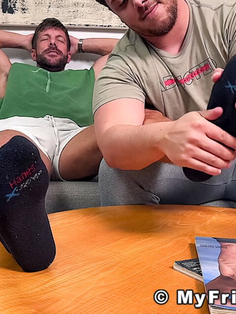 Dan Edwards gives Markus a foot worship he enjoys