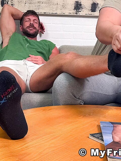Dan Edwards gives Markus a foot worship he enjoys