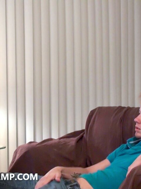 Joey Landers gets his cock sucked by Preston Lee