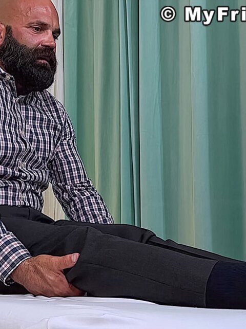 Dr. Thom worships Lando’s socked feet at clinic