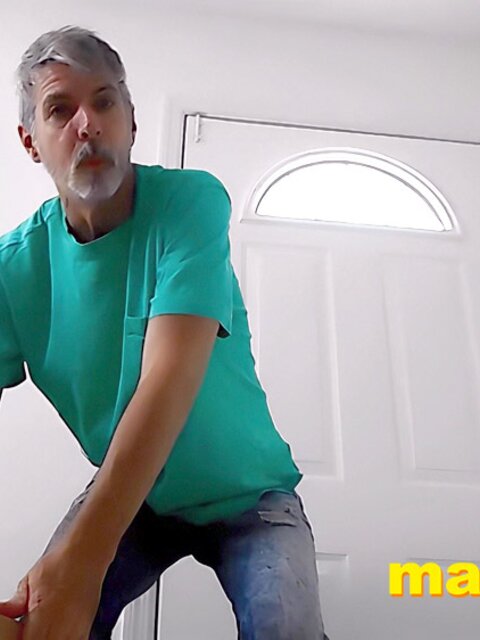 Richard Lennox steps on you and shows off his dirty, worn shoes