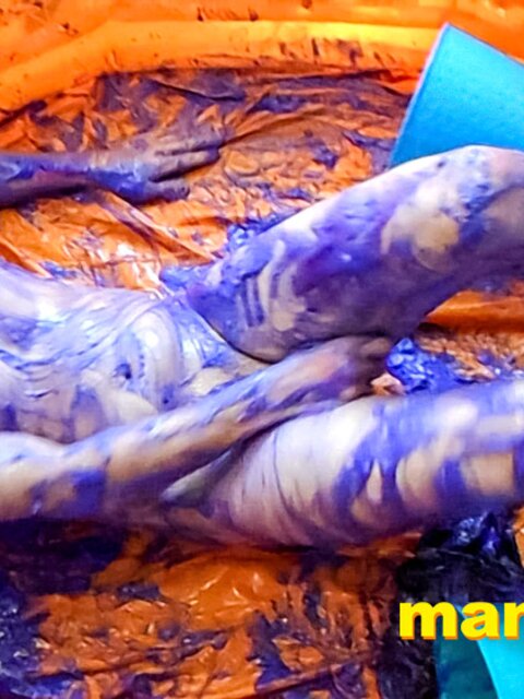 Elis Ataxxx cums in shower as Richard Lennox helps