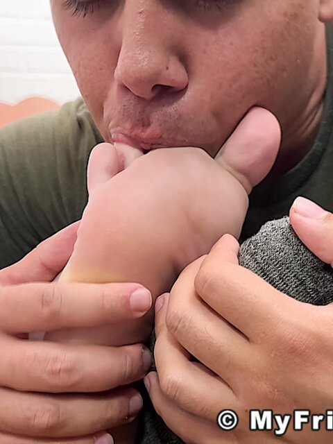Dan Edwards worships Matthew J’s feet and he loves it