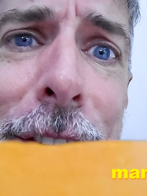 Richard Lennox mocks your size while eating cheese