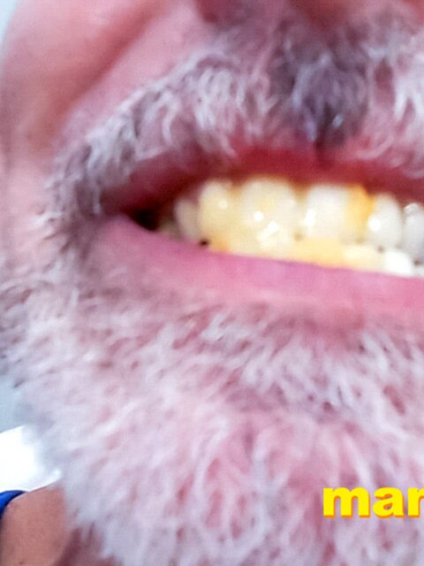 Richard Lennox mocks your size while eating cheese
