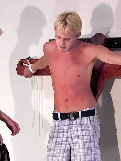 Cody Paranoid dominates Angel Lucas with dungeon toys
