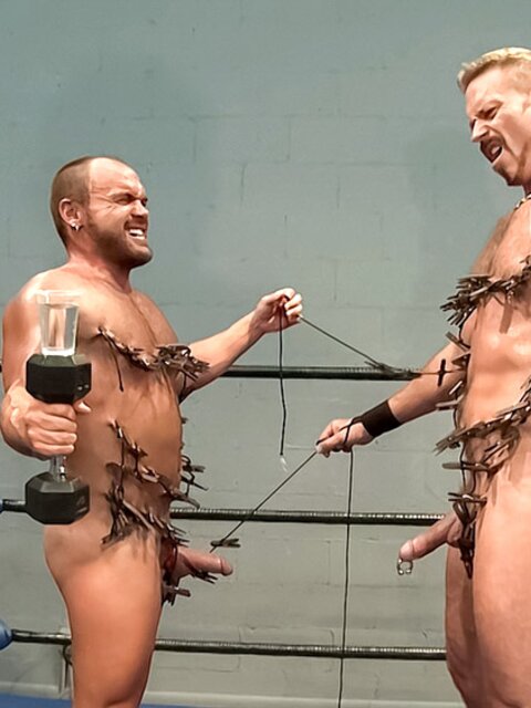Colin Steele and Jessie Balboa pull pegs in competition