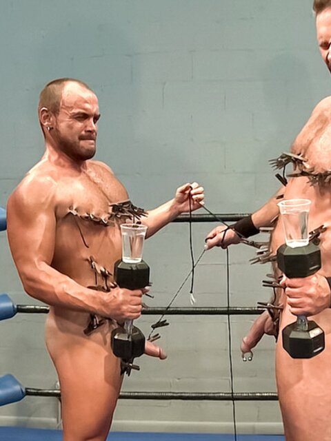 Colin Steele and Jessie Balboa pull pegs in competition