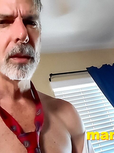 Richard Lennox humiliates you with his smelly armpits