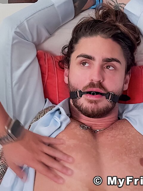 Cyrus gets feet worshipped by Dan Edwards while tied up