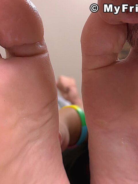 Drew Harper lets Dan Edwards sniff his feet for a deal