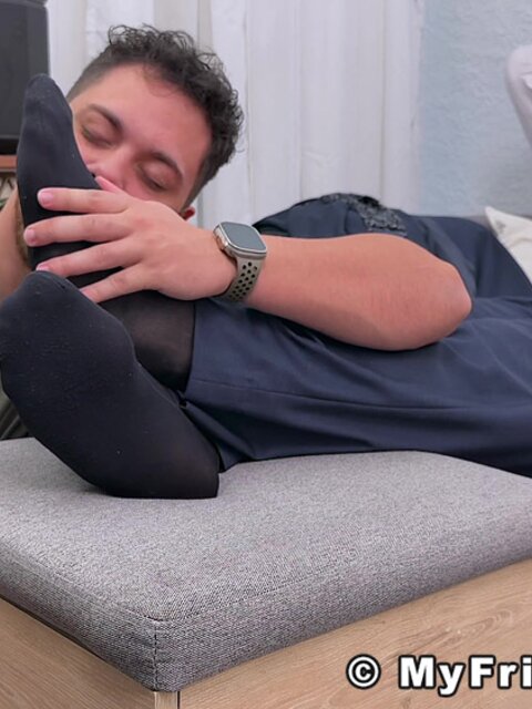Dan Edwards licks Girth’s feet and makes him feel good