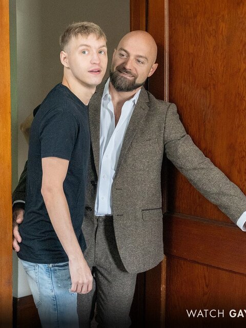 Adam Snow rams Noah White deep after college in hot bareback anal sex