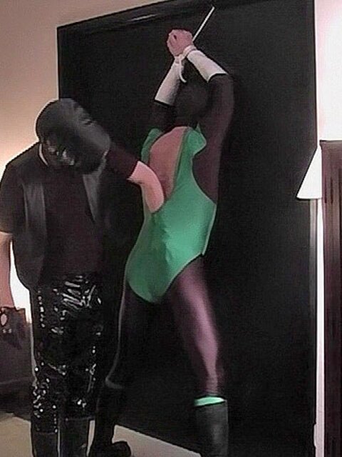 Villain Shadow Junior deep throats Ray Boy’s cock in uniform play