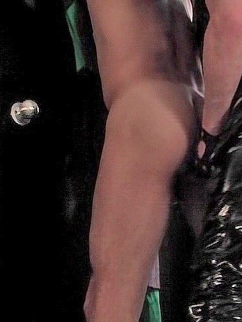 Villain Shadow Junior deep throats Ray Boy’s cock in uniform play