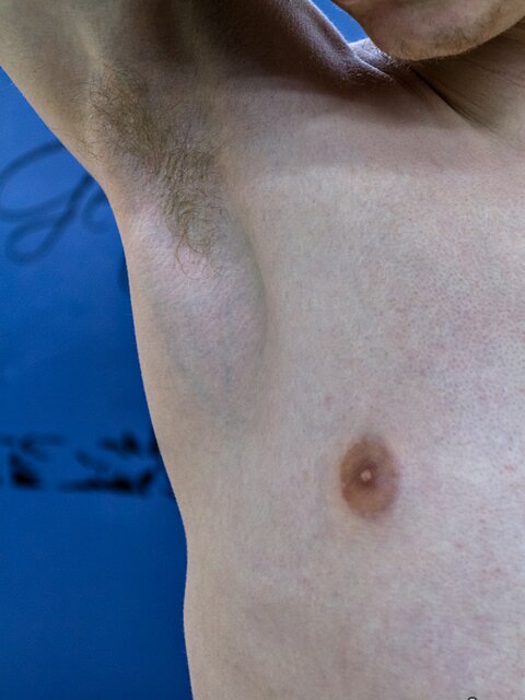 Tony Thickdick work his thick meat and erupt with hot milky cum